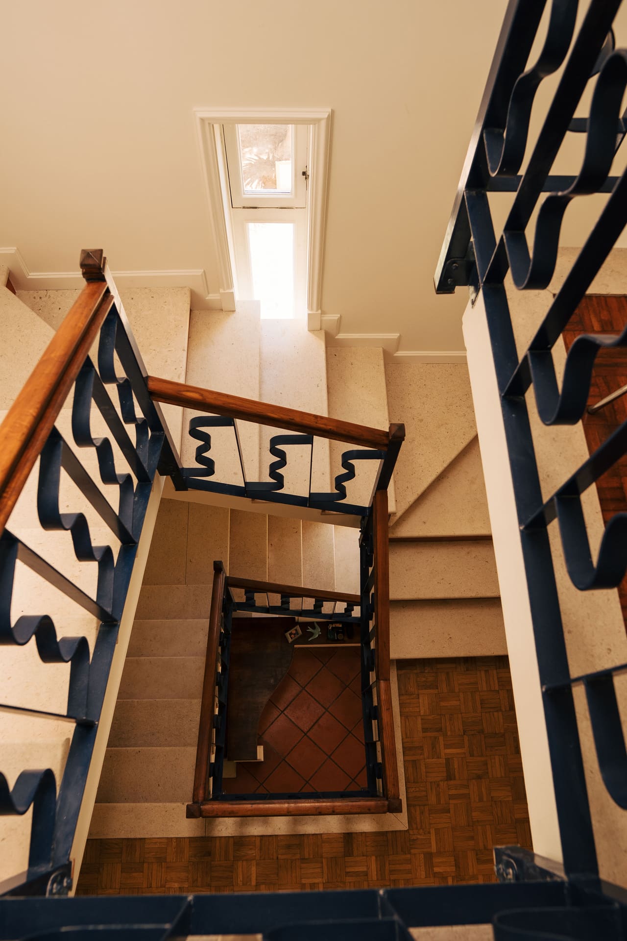 Casa Granja — escadaria vista de cima